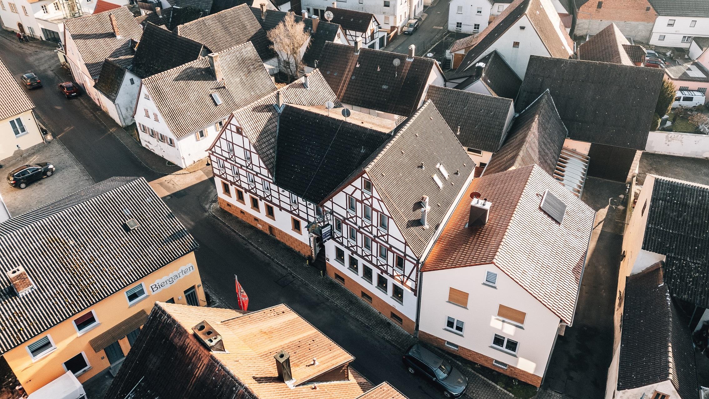 Hotel Krone Tauberrettersheim Exterior foto